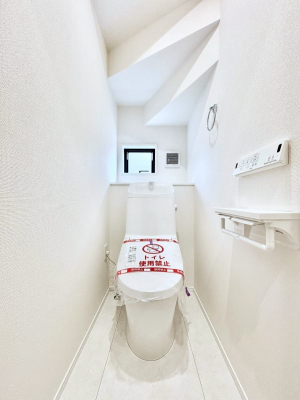 �g�C���@�������Q�������`Toilet�`�@�Y��E�X�b�L���E���K�ȃE�H�V�����b�g�t�g�C���ł��낰���Ԃł��B�̌������薾�邭�A���K��ԂƂȂ��Ă���܂��������g���ꏊ�����炱���̔z���ł��I