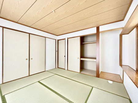 ̑ρ@rOƗׂ荇ĂaBقƈꑧła̋ԂYꂸɁB 