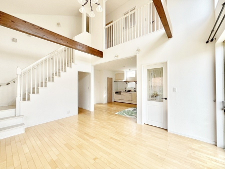 ̑ρ@u܁vuvƑƂ̃R~jP[V[܂郊rOCKi܂B