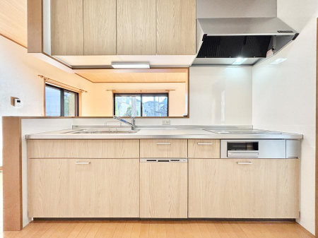 �L�b�`���@�������������I�ɁA�y�����I�V�X�e���L�b�`��  