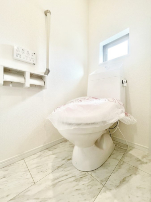 gC@`Toilet`@YEXbLEKȃEHVbgtgCł낰ԂłB1A2KɃgCXy[XǏ薾邭AKԂƂȂĂ܂gꏊ炱̔złI