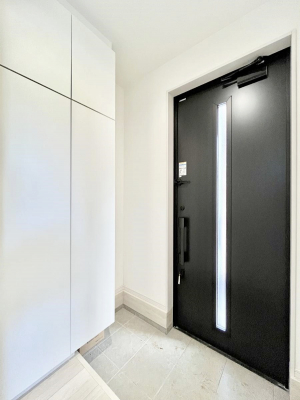 ���ց@�����`Entrance�`�@�Ƃ̒��ł��q�l���}����ŏ��̏ꏊ�ł��錺�ւ́A�Ƃ̈�ۂ��̂��̂ł��I�L�x�Ȍ��֎��[�ŁA����Y��ɕۂ��Ƃ��o���܂��􌺊ւɂ͂����Ղ���[�̉��ʔ��������I