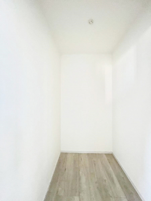 ���̑��@�����`Walk-in Closet�`�@�K�v�Ȃ��̂�R�[�f�B�l�[�g���ꗗ���Ċm�F�ł��A�g�x�x�⏀�����Z���ԂōςރE�H�[�N�C���N���[�[�b�g��ݒu���܂����B�Ƃ̒�����������Ƃ�����֗��Ȏ��[�X�y�[�X�ł��B