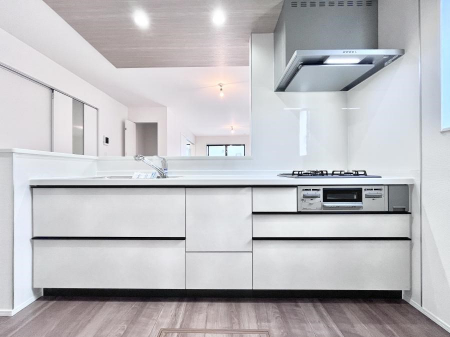 �L�b�`���@���r���O�����n����l�C�̃J�E���^�[�L�b�`���B �Ƒ��������Ȃ���Ǝ������邱�Ƃ��ł��܂��B