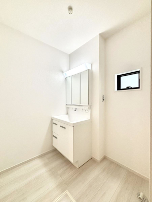 ���̑��@������2�������������̂�����K��Ԃł��B�����̐g�x�x���C�����ǂ����g�������܂��B 