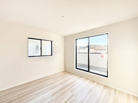 ���̑����ρ@�������Q�������`Bed Room�`�@�o���R�j�[����̖��邢���������������݂܂��B�_�炩���z�����������ޖ��邢�����������o����݌v�B�ʌ��̎��鑋���C�����̗ǂ���������n��グ�܂��B