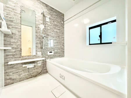 �����@����̔�������Ă���閾�邢�������̂���o�X���[��