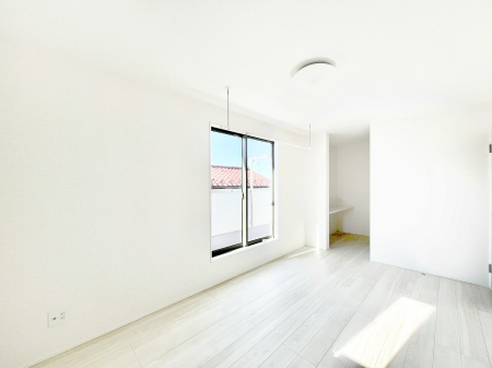 �Q���@�g���₷���`�Ńx�b�g��Ƌ�̒u�����ɂ����邱�Ƃ�����܂���B   