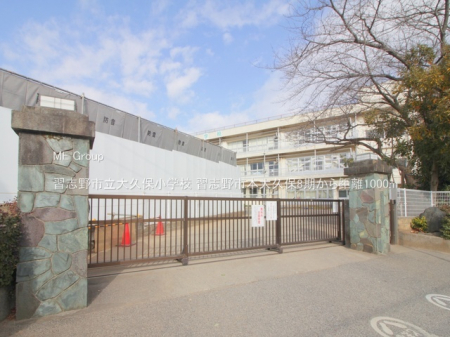 ӊ@wZ 1000m KusvۏwZ