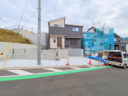 nOώʐ^@`Exterior`@ՐÂȏZnŎqĉƑɃsb^B̂UKȗ΂Ɍb܂ꂽGAŁARɕ܂ꂽ₩ȕ炵邽߂́AƂ肠ZĂ܂B