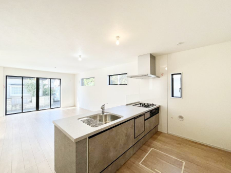 Lb`@`Kitchen`rOnJE^[Lb`B  ȂƑƃR~jP[VƂ邾łȂA傫ȊJ邱Ƃł܂B  ql̐邱Ƃł܂ˁI