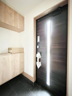 ���ց@������B�������`Entrance�`�@�Ƃ̒��ł��q�l���}����ŏ��̏ꏊ�ł��錺�ւ́A�Ƃ̈�ۂ��̂��̂ł��I�L�x�Ȍ��֎��[�ŁA����Y��ɕۂ��Ƃ��o���܂��􌺊ւɂ͂����Ղ���[�̉��ʔ��������I