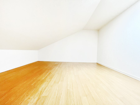 ���[�@���t�g�t���I�����Ղ�̎��[�X�y�[�X�ŉ��K�ɕ�点���� 