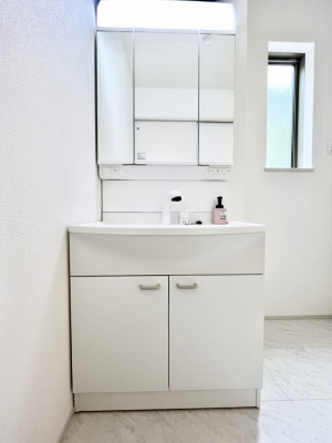 ʑEʏ@傫₷OʋŐʑ́AgȂ݃`FbN┧̂ɂ߂łB 