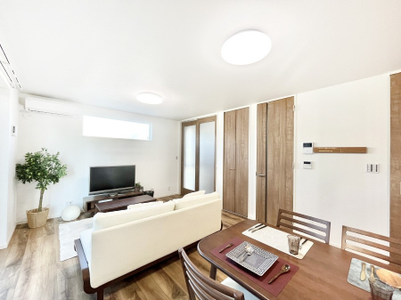 rO@Ƒc̎ԂȂ났̃rO_CjOB   