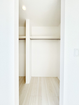 ̑@ߗނnK[Ɋ|܂܎[łWICBߗނ̐ڂ₷ĕ֗łI