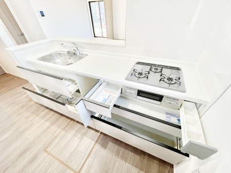 ̑ρ@[Xy[XՂILXƂƃXy[XŉƎNNI 