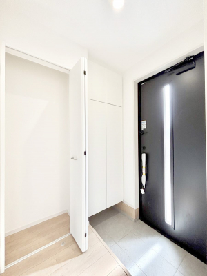 ���ց@�����`Entrance�`�@���ւ͉Ƃ̊�Ƃ����܂����䂪�Ƃ̃Z���X�����肰�Ȃ����������閣�͂��錺�֑�����y���݂̈�B�A���x�ɉƑ����ق��Ƃł���S�n�悢��ԑ������؂ł��ˁ�