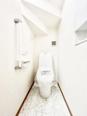 �g�C���@�������Q�������`Toilet�`�@�������̂��鐅����g�C���̓E�H�V�����b�g�t���ł����g�C���͖����g�킴��𓾂Ȃ����́B����������ۂ������ł��ˁB�g�C����2��������̂Œ��̍��G���ɕ֗��ł��I