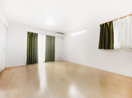 rO@`Living`@ɂ݂͂ȂWAHƊybn܂BbɖɂȂ肷āAY锼߂ɂȂĂ܂Bȑ̊Ԃ̍KĂꏊł肽BCGH