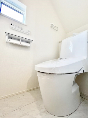 gC@`Toilet`@YEXbLEKȃEHVbgtgCł낰ԂłBgC͖g킴𓾂Ȃ́BۂłˁBgC2̂Œ̍Gɕ֗łI