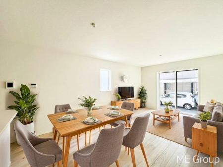 rO@`Living`@O̗ȂVvłLDKB傫ȑނ̂Ŏ邭AƑ̌ȅƂăsb^łBJƓ̗ǂ𐥔񂲗I@ƋCGł