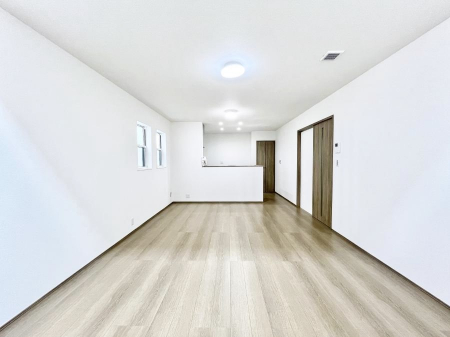 ̑ρ@Q`Living`@ɂ݂͂ȂWAHƊybn܂BbɖɂȂ肷āAY锼߂ɂȂĂ܂Bȑ̊Ԃ̍KĂꏊł肽B