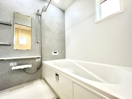 @`Bath Room`@͋C̗ŖɌătbVB@\tĂ̂ŗׂ̐@uŐ􂢏オ󕨂AJ̓VCCɂ邱Ƃ\łB