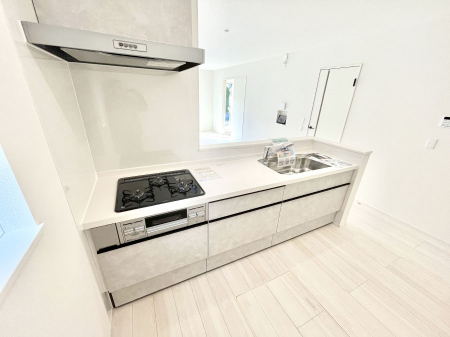 Lb`@`Kitchen`  rOnJE^[Lb`B  ȂƑƃR~jP[VƂ邾łȂA傫ȊJ邱Ƃł܂B  ql̐邱Ƃł܂ˁI