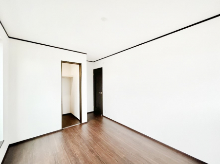 ̑ρ@`Bed Room`@̂ˌẴbgłBƑƂŎ苷ɊĂZ܂ˌĂł͊evCoV[ۂƂł܂BZ܂ɂƂ肪܂SbNXł܂