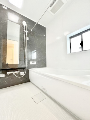 �����@����̔�����₷��؂ȃo�X�^�C���B�������Ƃ����C���y����Ŕ����Ƃ肽���ł��ˁI  