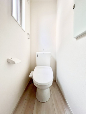 �g�C���@�����`Toilet�`�@�Y��E�X�b�L���E���K�ȃE�H�V�����b�g�t�g�C���ł��낰���Ԃł��B�g�C���͖����g�킴��𓾂Ȃ����́B����������ۂ������ł��ˁB�g�C����2��������̂Œ��̍��G���ɕ֗��ł��I