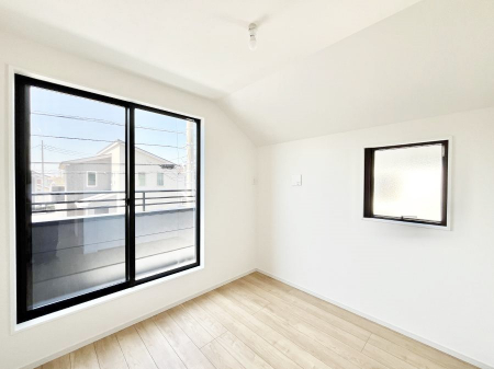 ���̑����ρ@�o���R�j�[���J�������v���X���Ă����m��