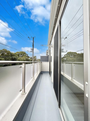 �o���R�j�[�@������2�������`Balcony�`  �o���R�j�[�͉������z���������݁A���z�c����󕨂��C�����悭�������Ƃ��ł��܂��B �g���₷���J���I�ȃo���R�j�[�ł����z�����������Ղ�~�蒍���A�o���R�j�[�t���Z�܂��B  