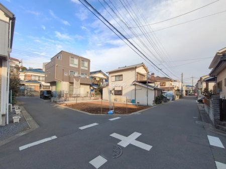 ���n�O�ώʐ^�@�O�ʓ��H�F�p�n �F �쐼 5m �����A�k�� 4m �����@�p�n�̂��ߗz������ǍD�B���Ԃ̏o��������炭�炭�ł��I���s���_�E���n���w�̂���]�́A���C�y�ɂ��₢���킹���������I