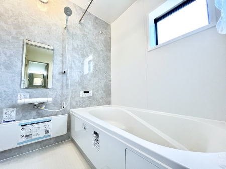 �����@����̔�����₷��؂ȃo�X�^�C���B�������Ƃ����C���y����Ŕ����Ƃ肽���ł��ˁI  