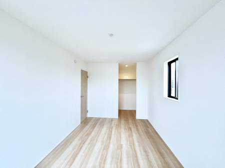 �Q���@�E�H�[�N�C���N���[�[�b�g�����邨�����B�G�߂��Ƃ̓���ւ����s�v�ŕ֗��ł��I