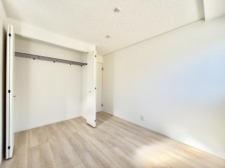 �q�������@�q�������ɂ��������߂Ȏ��[�X�y�[�X�����Ղ�̋���