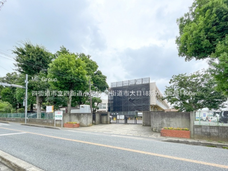 ���ӊ��@���w�Z 1400m �l�X���s���l�X�����w�Z