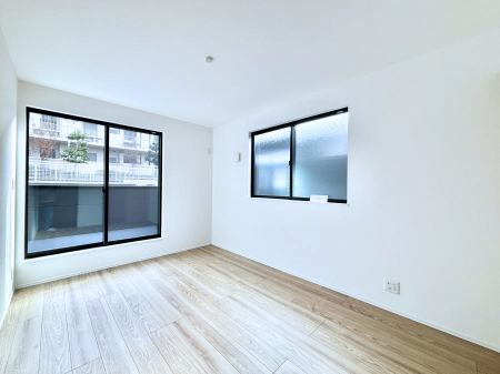 Q@P`Bed Room`@2ʍ̌mۂ邢́AʂǂAϋSn̗ǂԂƂȂĂ܂Bu₩ȕċN钩́AK̎n܂ɁIʕƂĂǂZ܂