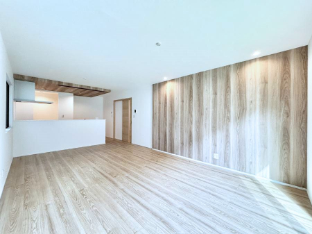 ̑ρ@P`Living`@ɂ݂͂ȂWAHƊybn܂BbɖɂȂ肷āAY锼߂ɂȂĂ܂Bȑ̊Ԃ̍KĂꏊł肽B