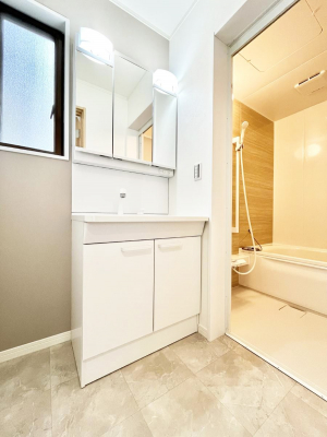 ���ʑ�E���ʏ��@�������̂�����K��Ԃł��B�����̐g�x�x���C�����ǂ����g�������܂��B 