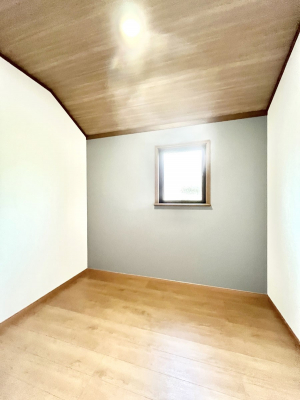 ���̑����ρ@�����Ղ�̔[�˃X�y�[�X�ŉ��K�ɕ�点����   