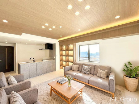 rO@͋Ĉkcj͉Ƒ݂Ȃ̉Kԁ@ƋCGł