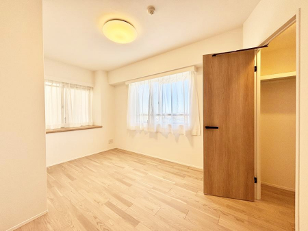 �Q���@�E�H�[�N�C���N���[�[�b�g�̊��p�Ő�����Ԃ��L�X���g�����������܂�  