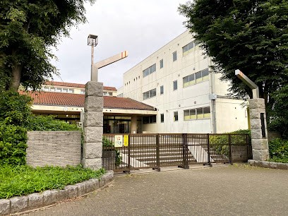 ӊ@wZ 500m 󐼎šwZ