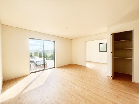 ̑ρ@A`Living`@Ƒ̈̊LXƂXy[XBƑƉ߂Ԃ؂ɂɃsb^̂Ƃ̏ZԂłBqlĂSČ܂B