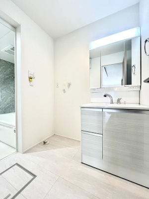 ���̑��@�������̂�����K��Ԃł��B�����̐g�x�x���C�����ǂ����g�������܂��B 