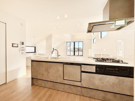 Lb`@JE^[zɊyׂB̂ƔȂ肻łˁB