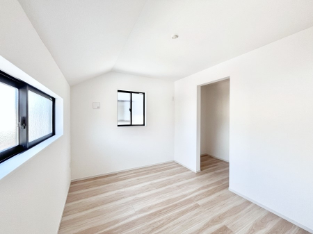 �@�E�H�[�N�C���N���[�[�b�g�����邨�����B�G�߂��Ƃ̓���ւ����s�v�ŕ֗��ł��I